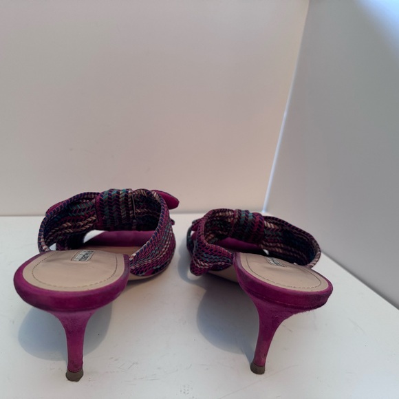 Beautiful size 11, Charles David Fuschia, green, blue, and cream colors. - Picture 6 of 7